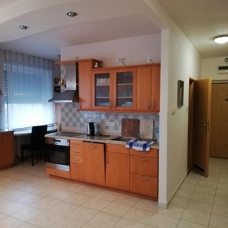 Апартаменты Plne Vybaveny Apartman Polni 1299 Kojetin Экстерьер фото